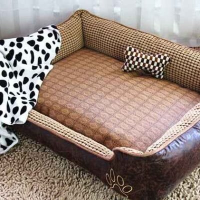 Panier effet vieux cuir pour bull terrier Panier effet vieux cuir pour bull terrier