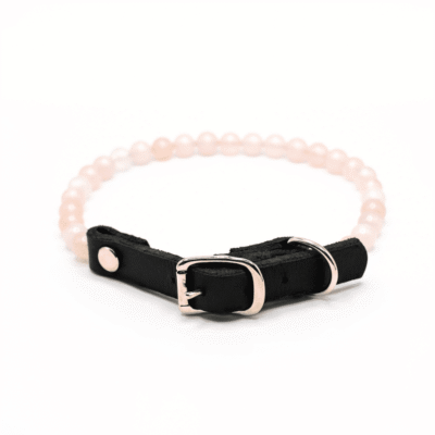 Collier PURE QUARTZ ROSE – Pour chien sensible & affectif Collier PURE QUARTZ ROSE – Pour chien sensible & affectif